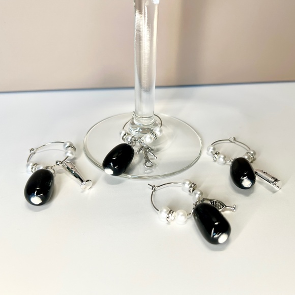 Black Olive Wine Glass Charms – Set of 4 | Martini Party Stemware Markers - Picture 11 of 13
